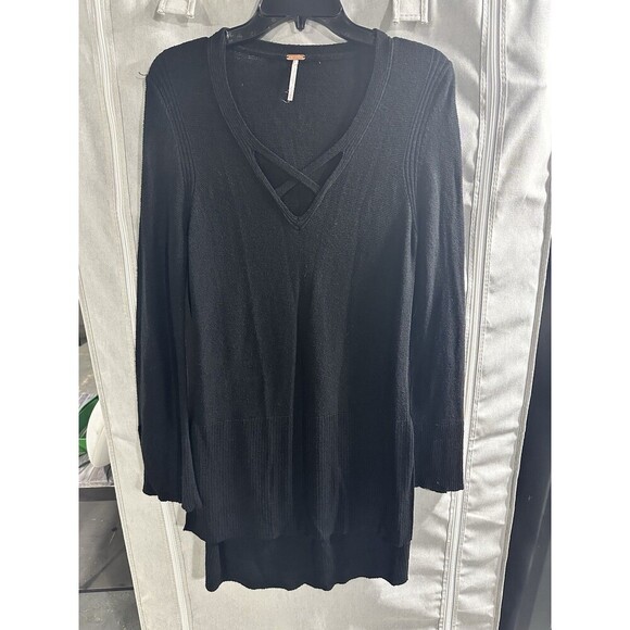 Free People Criss Cross Front Sweater Size M Hi Lo Hem‎ Slit Sleeve Cuffs Black - Picture 2 of 8